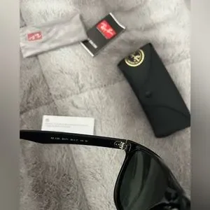 Accessories | Authentic New W Tag Rayban 54mm Wayfarer  display picture 2